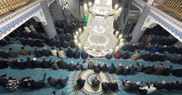 Cuma namazı vakitleri 28 Kasım | Cuma namazı kaç rekat, saat kaçta okunuyor?