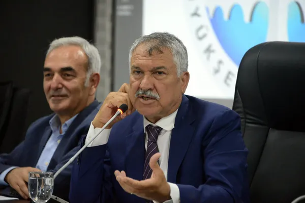 CHP'li Zeydan Karalar'dan eşi görülmemiş hazımsızlık: Köprüyü Başkan Recep Tayyip Erdoğan yaptı diye güzergahı değiştirdi-14