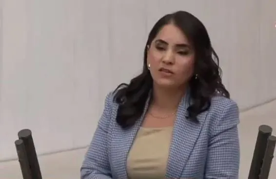 hdpdem-es-baskani-tuncer-bakirhandan-turk-milletine-alcak-tehdit-tekirdagli-da-trabzonlu-da-rahat-olmayacak-1703367561559.jpeg HDP/DEM Eş Başkanı Tuncer Bakırhan'dan Türk milletine alçak tehdit! "Tekirdağlı da Trabzonlu da rahat olmayacak"-3