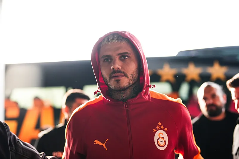 Galatasaray'da orta saha transferi bitiyor! Devler Ligi için 3. futbolcu bulundu - 18