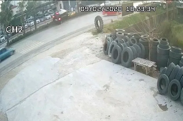 Son dakika: AK Partili Mehmet Özhaseki, Menderes Türel ve Yusuf Ziya Yılmaz’ın yaralandığı trafik kazası kamerada