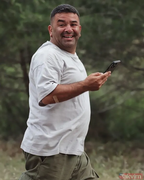 8 yıllık evliliği biten Bülent Şakrak’tan kalpleri ısıtan paylaşım! “Böyle bir aşk görülmemiş dünyada” Ceyda Düvenci’nin eski eşi... - 8