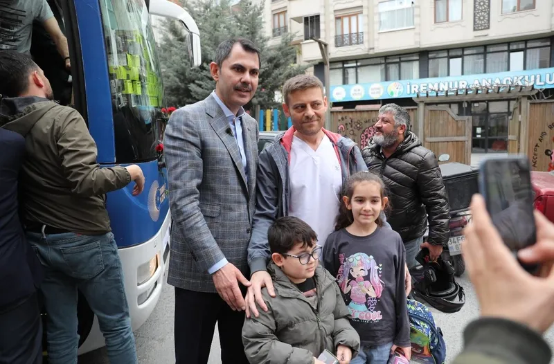 cumhur-ittifaki-ibb-baskan-adayi-murat-kurum-rantci-ekreme-sert-vurdu-istanbulun-kaynaklarini-kendi-gelecekler-1711474842838.jpeg Cumhur İttifakı İBB Başkan adayı Murat Kurum, 'Rantçı Ekrem'e sert vurdu: İstanbul'un kaynaklarını kendi gelecekleri için harcadılar-5