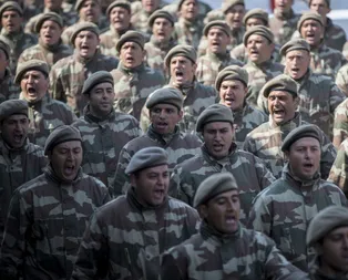 Yeni askerlik sisteminde detaylar belli oluyor! Er olarak giren general olabilecek