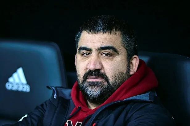 son-dakika-fenerbahceden-flas-umit-ozat-aciklamasi-1616944162576.jpeg Son dakika: Fenerbahçe'den flaş Ümit Özat açıklaması!-2