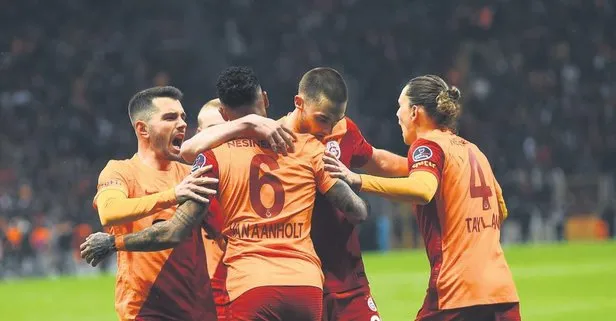 Galatasaray, Hollandalı yıldızlarıyla Rize’yi devirdi