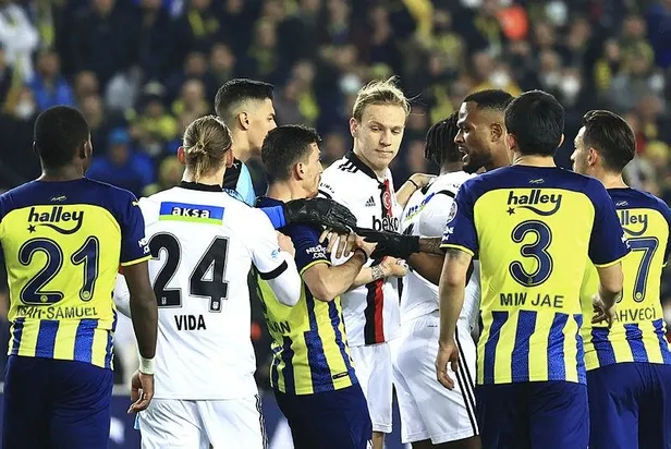 ali-koc-istifa-sesleri-fenerbahce-2-2-besiktas-mac-sonucu-1639944818901.jpeg