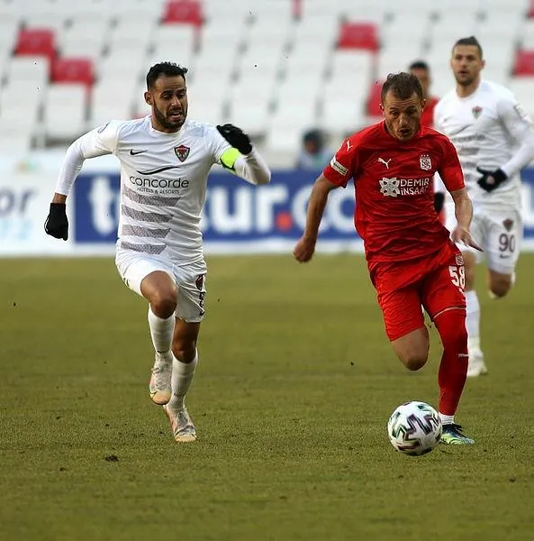 sivasspor-1-1-hatayspor-mac-sonucu-1614786700684.jpeg Sivasspor 1-1 Hatayspor | MAÇ SONUCU-1