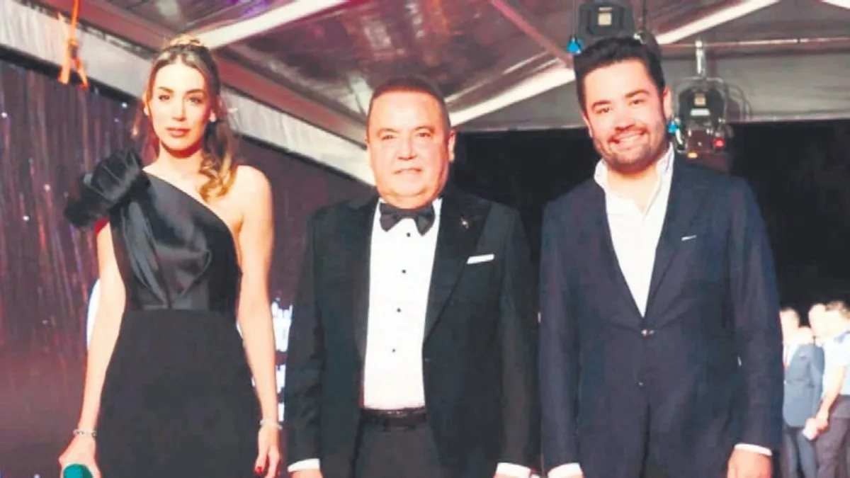 CHP'li Antalya’da rüşvet ve kara para operasyonu! Eski Başkan Muhittin Böcek ve oğlu gözaltında
