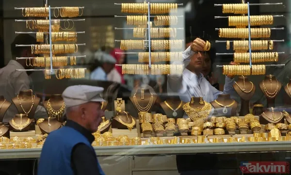 Yeni Haftanın Dördüncü Gününde Altın Fiyatlarındaki Dalgalanmalar Yatırımcıların Gündeminde Üst Sıralarda Yer Alıyor. Gram, Çeyrek Ve Cumhuriyet Altını İle 22...