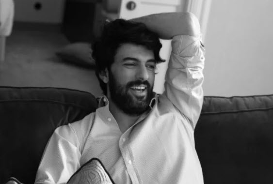 Engin Akyürek'in son halini görenler 'Efe'm sana ne oldu' demeden geçmiyor! Sefirin Kızı'nın Sancar Efe'si eridi bitti-5