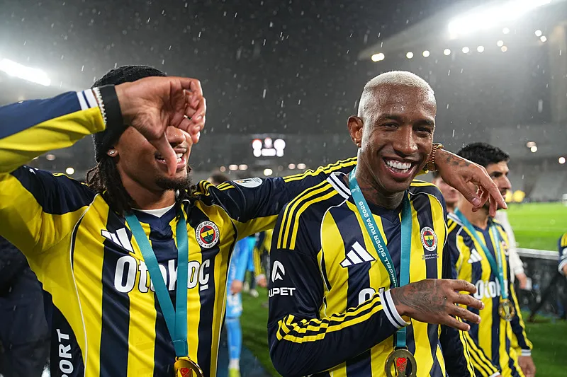 Fenerbahçe'nin Süper Kupa sevinci gölgede kalacak! Transferde mutlu son yakın - 13