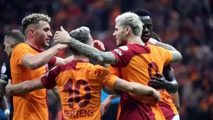 galatasaray-manchester-united-exxen-canli-29-kasim-2023-uefa-sampiyonlar-ligi-gs-man-utd-maci-full-hd-sifresiz-1701275011930.jpeg Galatasaray - Manchester United maç sonucu: 3-3 | Galatasaray - Manchester United ÖZET! İşte maçtan dakikalar...-3