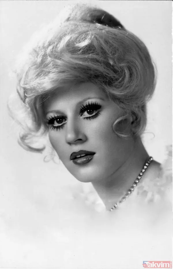 Birçok Müzik Şirketlerinden Pek Çok 45'Lik Ve Lp Doldurdu. "Şakayık" Ve "Vurgun" Adlı Kendisiyle Özdeşleşmiş Eseriyle Tanındı.