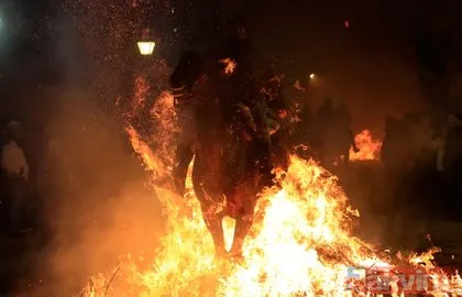İspanya’da inanılmaz gelenek! Atlar ateş üstünde yürütüldü