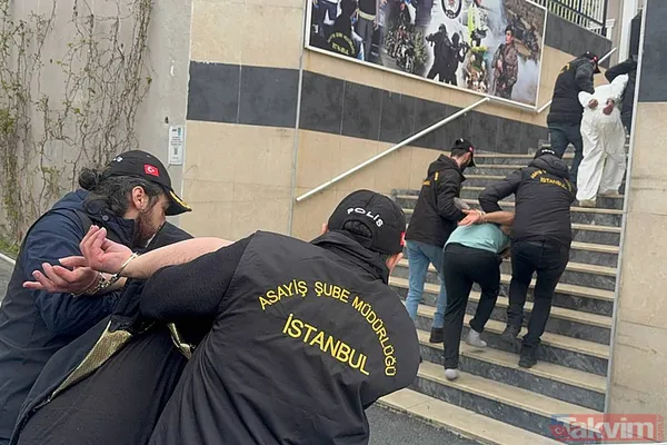 Saldırganlar Yakalandı Polis Ekiplerinin Çalışmasıyla Şüpheliler B.Ç.(19), R.Y.(24), A.Ö.(27) Ve K.Ö.(31) Bağcılar'da Yakalanarak Gözaltına Alındı.