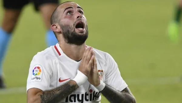 Başkan Ali Koç'un işaret ettiği sağ bek mevkisi için ilk adım atıldı: Fenerbahçe'den Aleix Vidal bombası-6