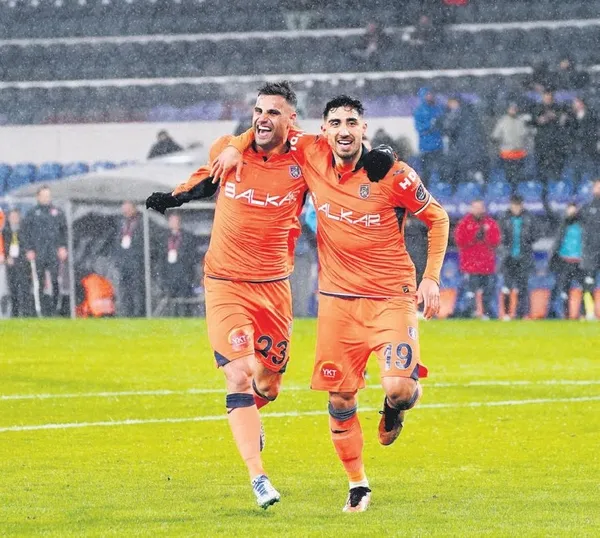 83-harekati-gsaray-transferde-yerli-isimlere-yoneldi-1684365303848.jpeg 8+3 Harekatı: G.Saray transferde yerli isimlere yöneldi!-2