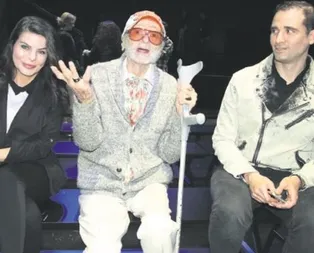 83’lük usta moda haftasında