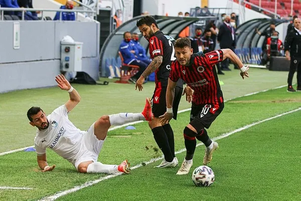 Domagoj Vida 100’üncü maçına çıktı (Yurttan ve dünyadan spor gündemi)-2