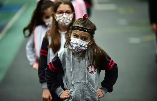 Okullar ne zaman açılacak? Yüz yüze eğitim nasıl olacak? Bakan açıkladı: PCR testleri, servisler ve aşılar...-3