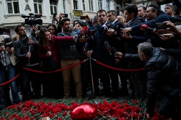 Türkiye İstiklal'deki bombalı saldırıya ağlarken CHP'li İBB Başkanı Ekrem İmamoğlu "saksı" derdine düştü Murat Ongun ise güldü