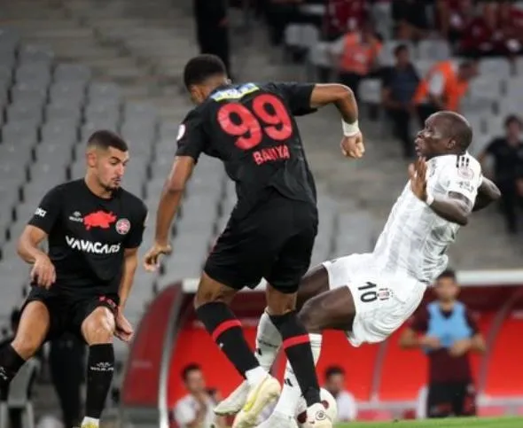 besiktas-teknik-direktoru-senol-gunesten-ozur-mesaji-besiktas-taraftarlarindan-ozur-diliyoruz-1692051933483.jpeg Beşiktaş Teknik Direktörü Şenol Güneş'ten özür mesajı! "Beşiktaş taraftarlarından özür diliyoruz”-5