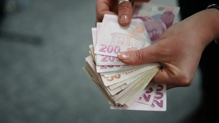 3600-ek-gosterge-ile-maaslara-4500-tl-ek-zam-geliyor-emekli-ikramiyesi-en-az-150-bin-tl-olacak-1-dereceye-yuks-1704697005641.jpg 3600 ek gösterge ile maaşlara 4.500 TL ek zam geliyor! Emekli ikramiyesi en az 150 bin TL olacak! 1. dereceye yükselen memurlar...-2