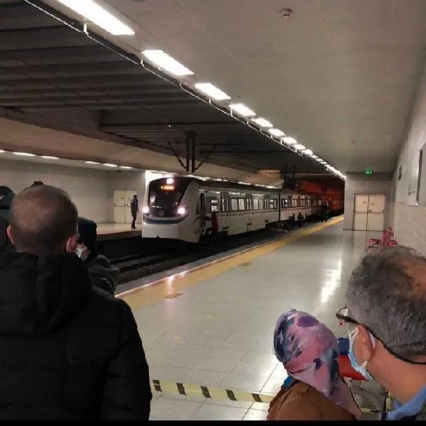 SON DAKİKA: İzmir'de acı son! Tren raylarına atlayan genç hayatını kaybetti-5