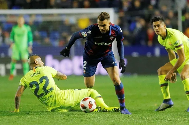Messi'siz Barcelona Kral Kupası'nda Levante'ye 2-1 yenildi