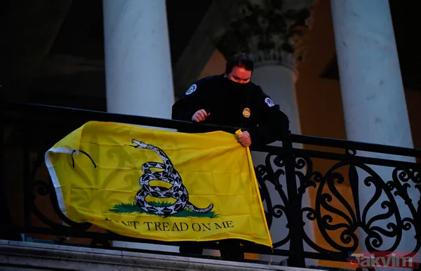 ABD'de 6 Ocak baskını! Protestocular Kongre binasına nasıl girdi? Son dakika görüntüleri şoke ediyor - 35