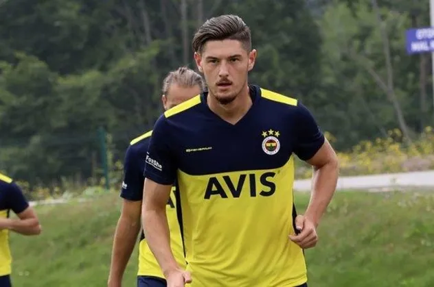 Fenerbahçe, Okan Turp ile sözleşme imzaladı