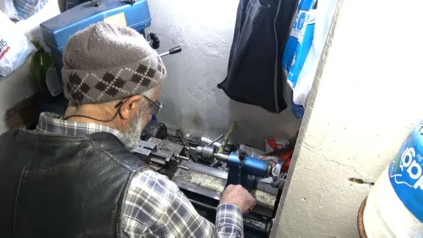 para-baska-ulkeye-gitmesin-diye-ugrasti-700-dolarlik-makineyi-250-tlye-mal-etti-1616223175164.jpg Para başka ülkeye gitmesin diye uğraştı! 700 dolarlık makineyi 250 TL'ye mal etti-4