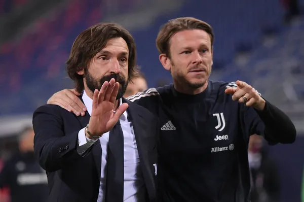 fatih-karagumruk-andrea-pirloya-kavustu-imza-1-yillik-1655042521458.jpg Fatih Karagümrük, Andrea Pirlo'ya kavuştu! İmza 1 yıllık!-6