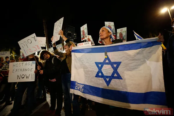 İsrailli esirlerin ailelerinden katil Netayahu'ya tepki yağmaya devam ediyor: Bakanlık yakındaki yolu 241 saniye boyunca trafiğe kapattılar - 31