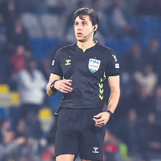 Derbinin hakemi  Mehmet Türkmen