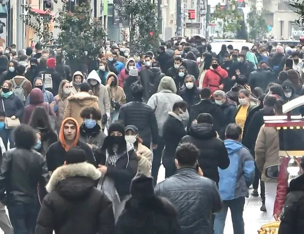 Son dakika: Koronavirüs vakalarında o iller alarm veriyor! Vali isyan etti yoğun bakımlarda B planı devreye alındı!-12