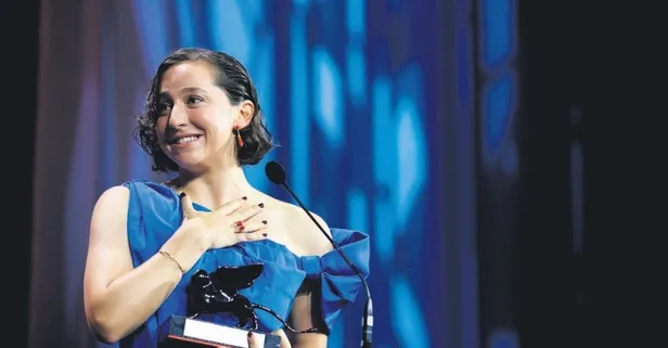 Yahudi Yönetmen Sarah Friedland ödülünü Gazze'ye adadı