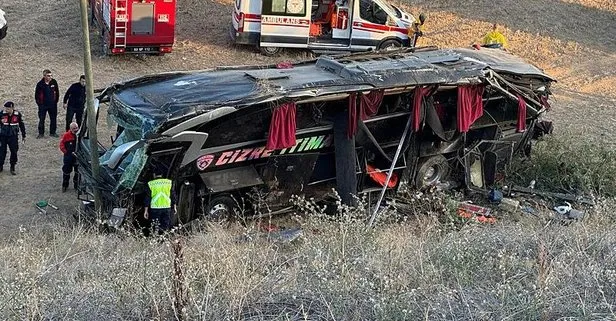 Afyonkarahisar’da yolcu otobüsü devrildi! 1 kişi hayatını kaybetti