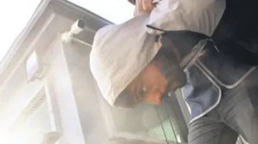 Çocuklarını bıçakla tehdit eden cani baba yeniden tutuklandı!