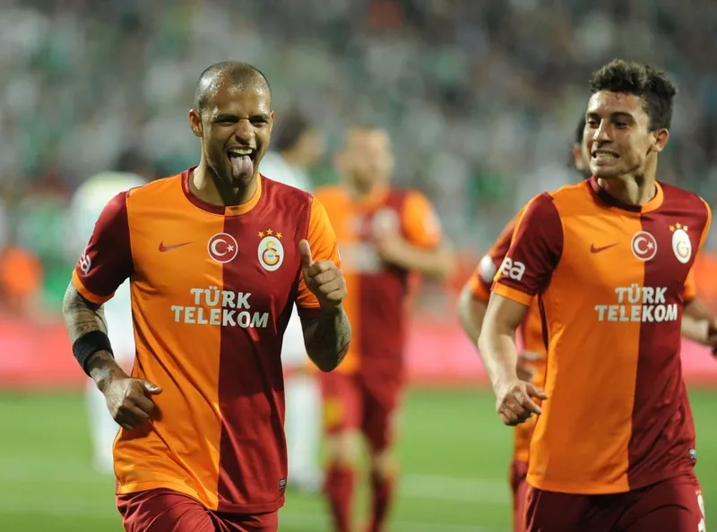 felipe-melodan-fenerbahce-aciklamasi-kadikoydeki-sampiyonluk-kutlanmali-1775754438295.jpg Felipe Melo'dan Fenerbahçe açıklaması! "Kadıköy'deki şampiyonluk kutlanmalı"-3