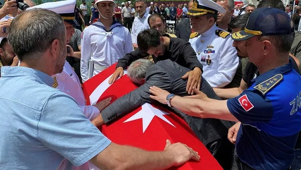 Şehit Piyade Uzman Çavuş Sercan Baş ve Topçu Uzman Çavuş Fatih Özkaya son yolculuklarına uğurlandı-5