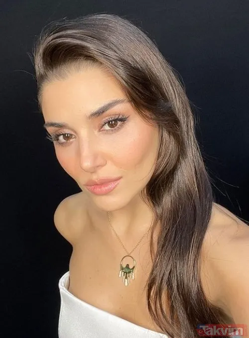 3 çocuk annesi Bergüzar Korel’den cesur paylaşım! Halit Ergenç’in eşi dekolteli beyaz mayosuyla şov yaptı: “Mankenleri aratmıyor” - 32