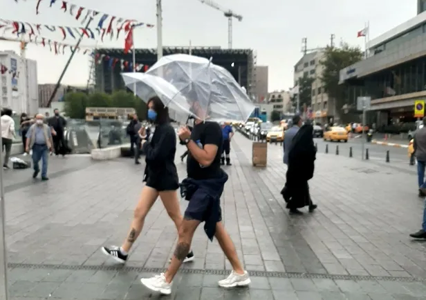 istanbul-hava-durumu-akomdan-son-dakika-kuvvetli-yagis-uyarisi-13-eylul-2020-1602515493423.jpg