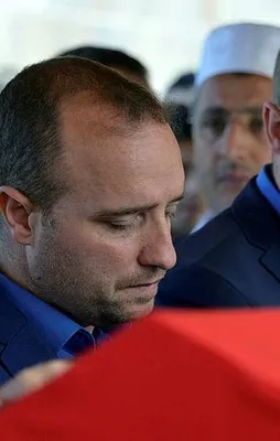 Kahraman yüzbaşıya son görev