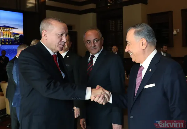 Erdoğan Kulüp Başkanlarıyla Tek Tek Tokalaştı.