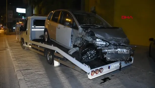 İzmir'de feci kaza! 1'i ağır 5 yaralı | Video