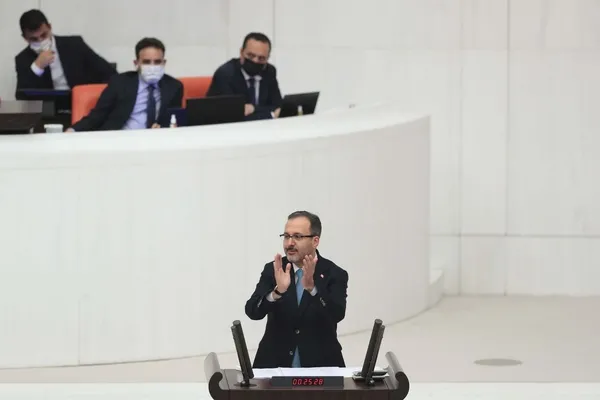 1638953398427.jpg Bakan Kasapoğlu muhalefete sert çıktı: Bu çevrimdışı muhalefet zihniyetini bir kenara bırakın, online olun-2