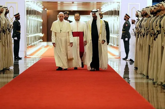 Tarihte bir ilk! Papa Birleşik Arap Emirlikleri'nin (BAE) başkenti Abu Dabi'de...