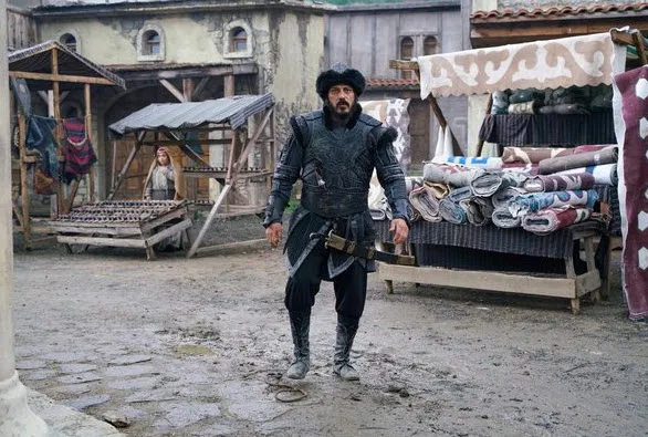 kurulus-osmanda-akibetleri-degistirecek-dunyaca-unlu-isim-alplerle-dusmana-pabucunu-ters-giydiriyor-1606146666826.jpg Kuruluş Osman'da akıbetleri değiştirecek dünyaca ünlü isim! Alplerle düşmana pabucunu ters giydiriyor-3